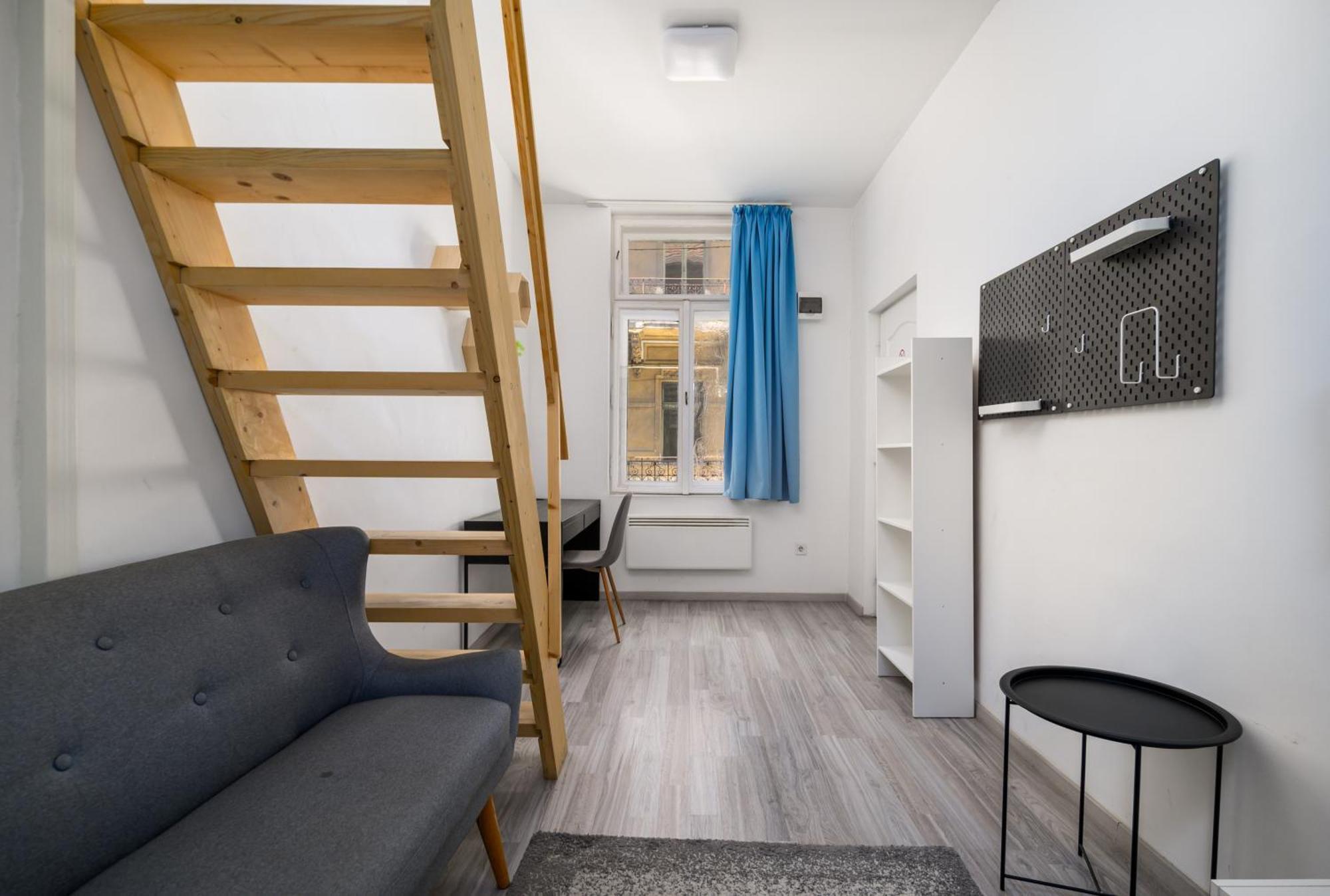 5 Bedrooms Keleti-Home ブダペスト エクステリア 写真
