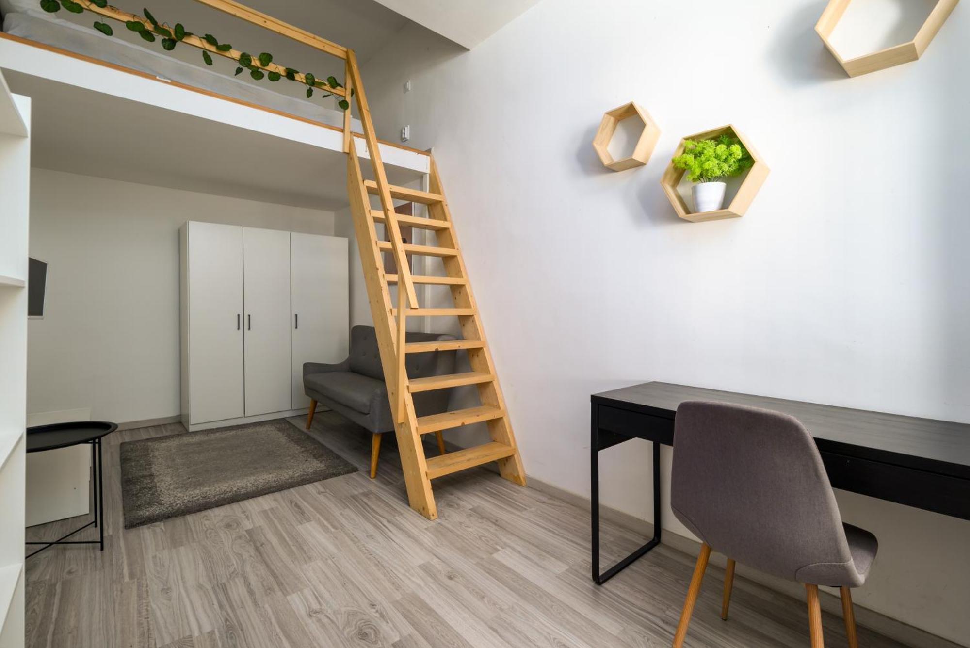 5 Bedrooms Keleti-Home ブダペスト エクステリア 写真