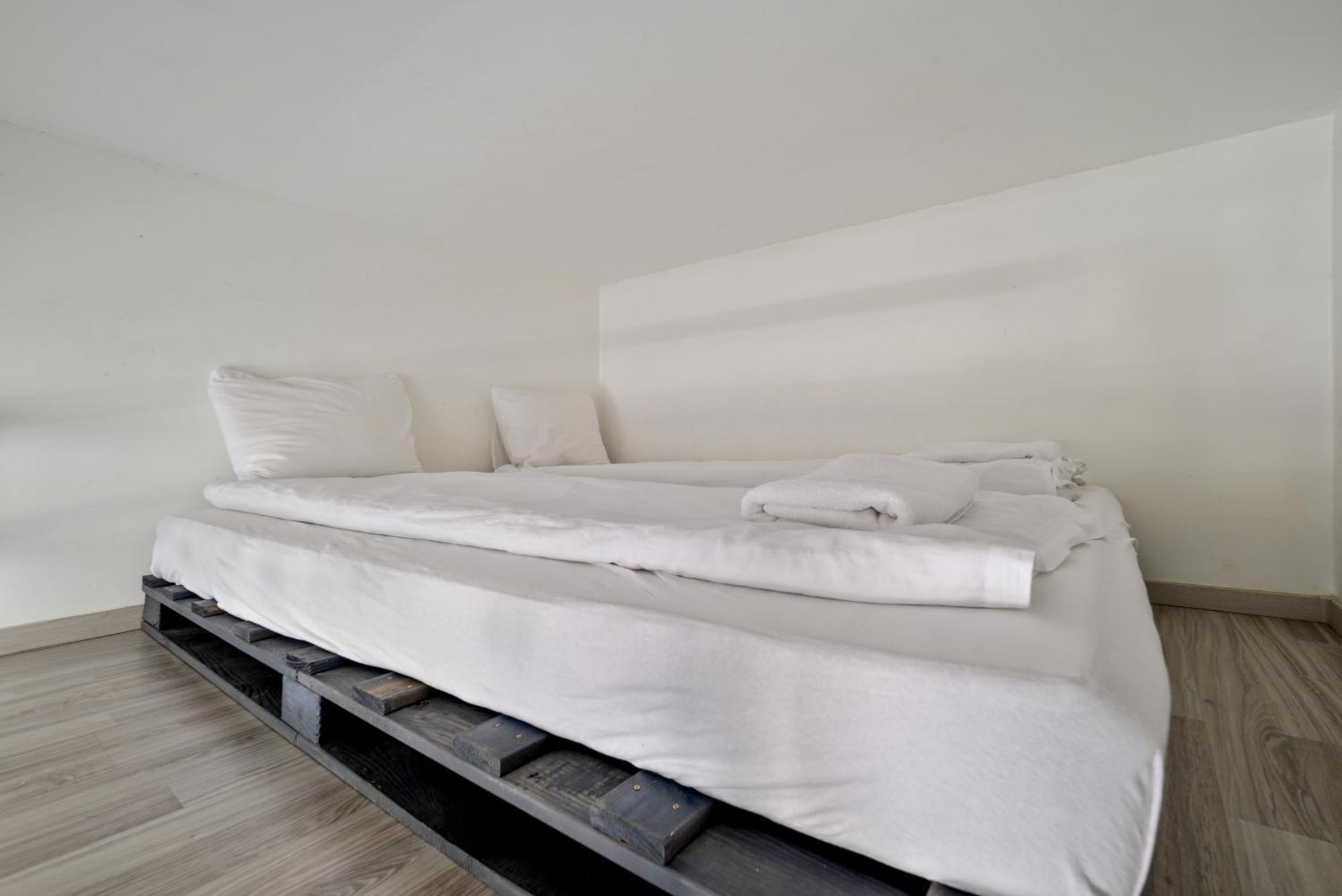 5 Bedrooms Keleti-Home ブダペスト エクステリア 写真