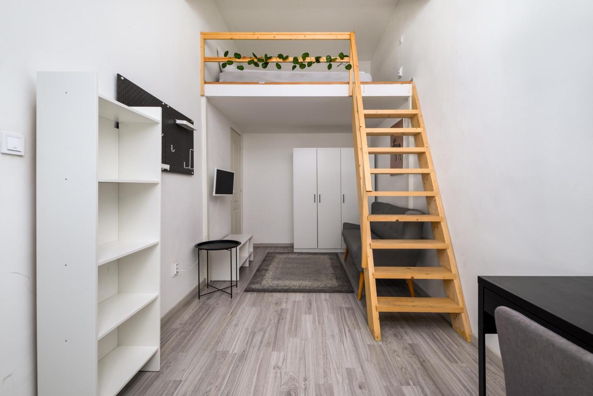 5 Bedrooms Keleti-Home ブダペスト エクステリア 写真